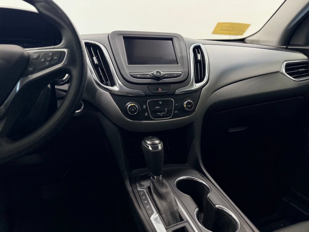 Used 2020 Chevrolet Equinox LS AWD/4WD image 15