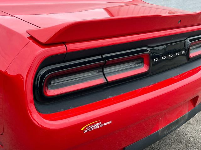 Used 2019 Dodge Challenger SXT image 10