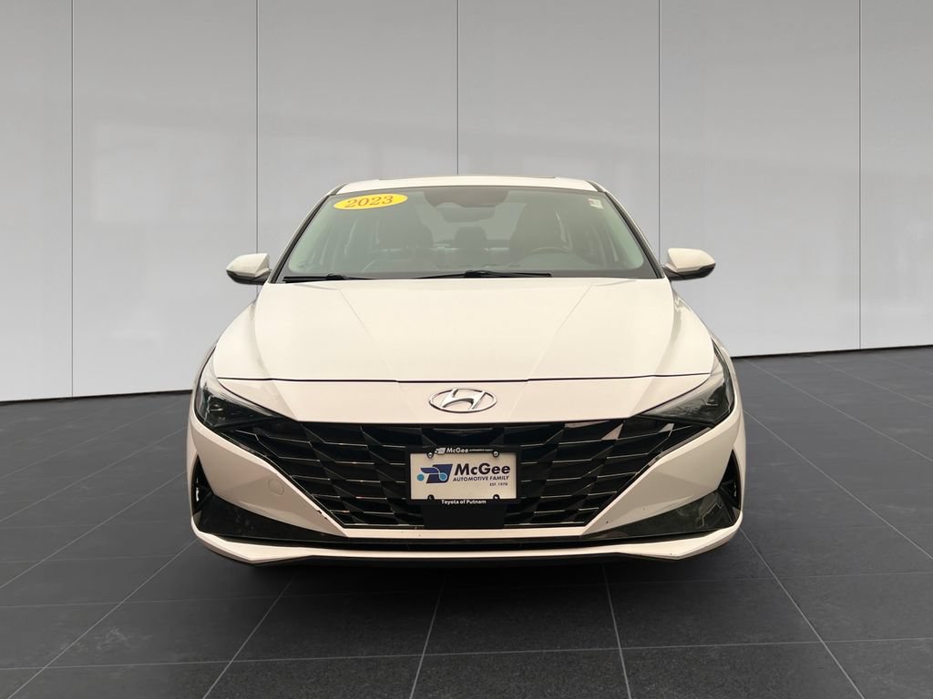 Used 2023 Hyundai Elantra Limited FWD image 8