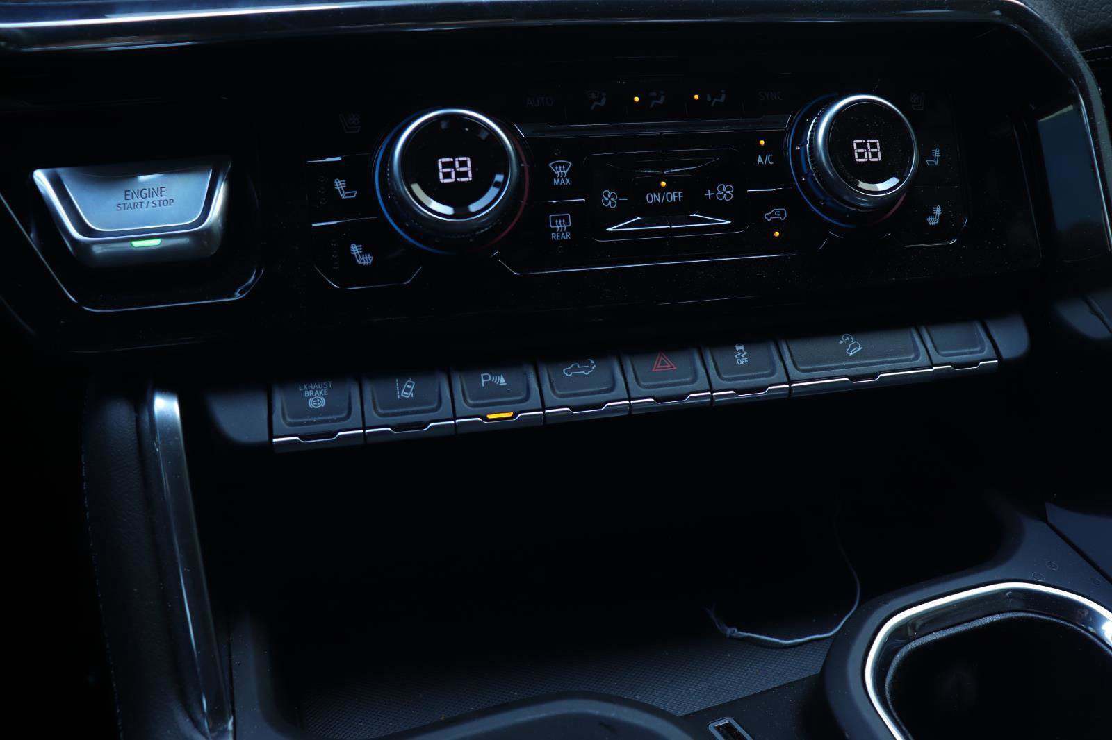 Used 2025 GMC Sierra 2500 Denali w/ Denali Reserve Package image 38