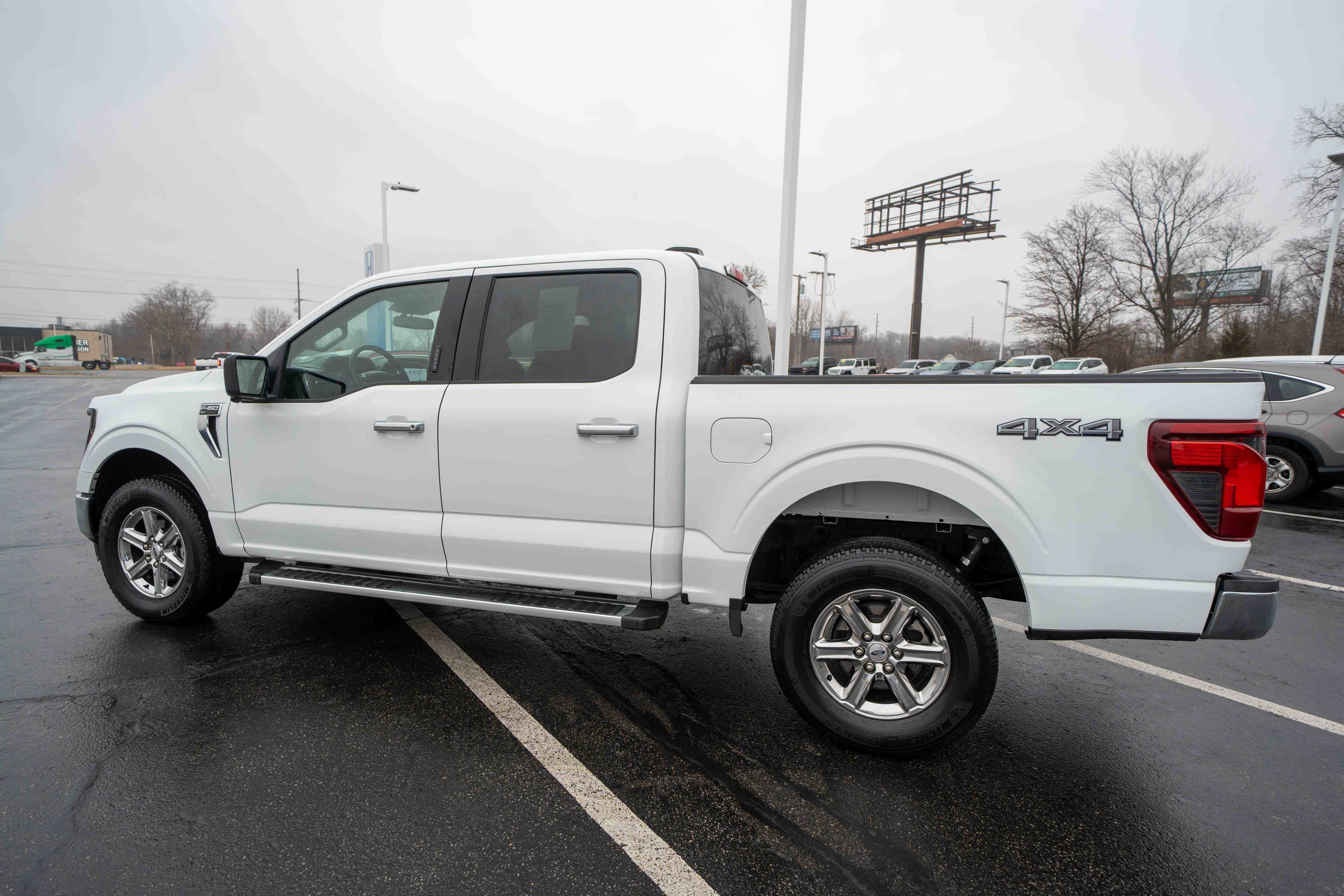 Used 2024 Ford F150 XLT w/ Tow/Haul Package AWD/4WD image 4