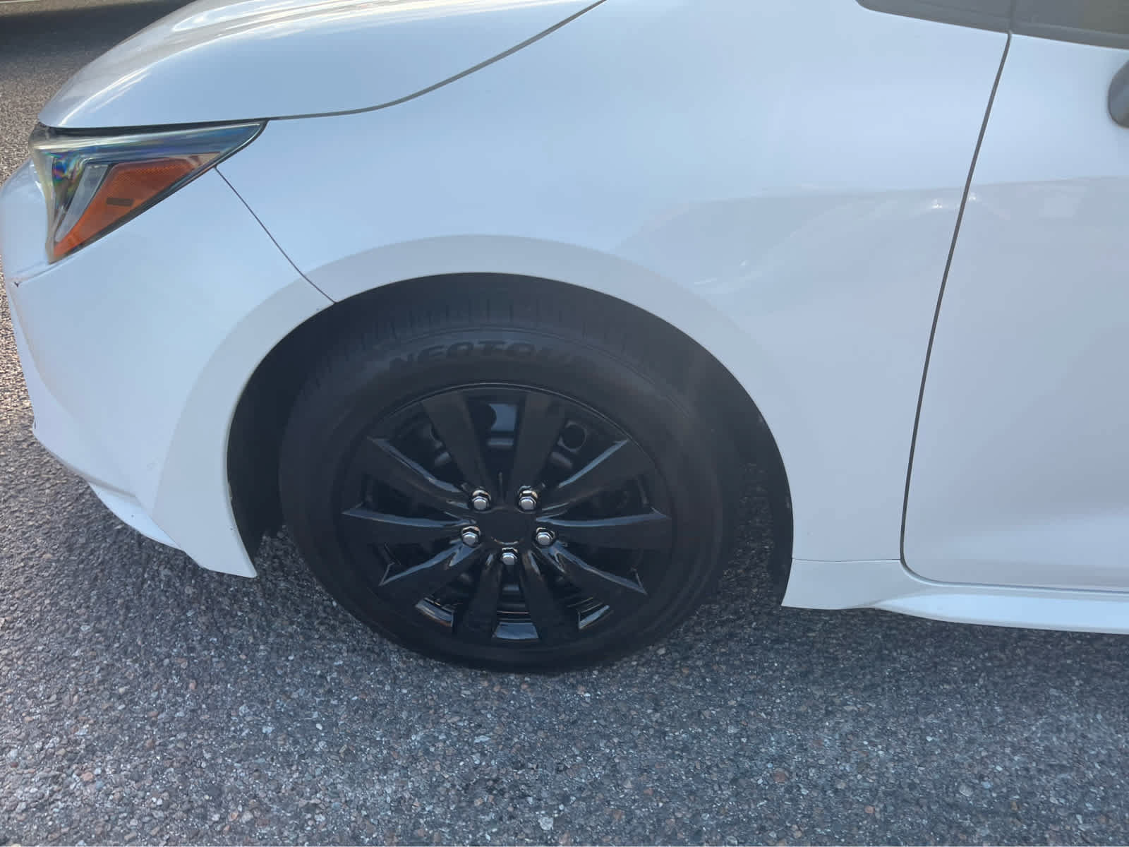 Used 2021 Toyota Corolla LE FWD image 9