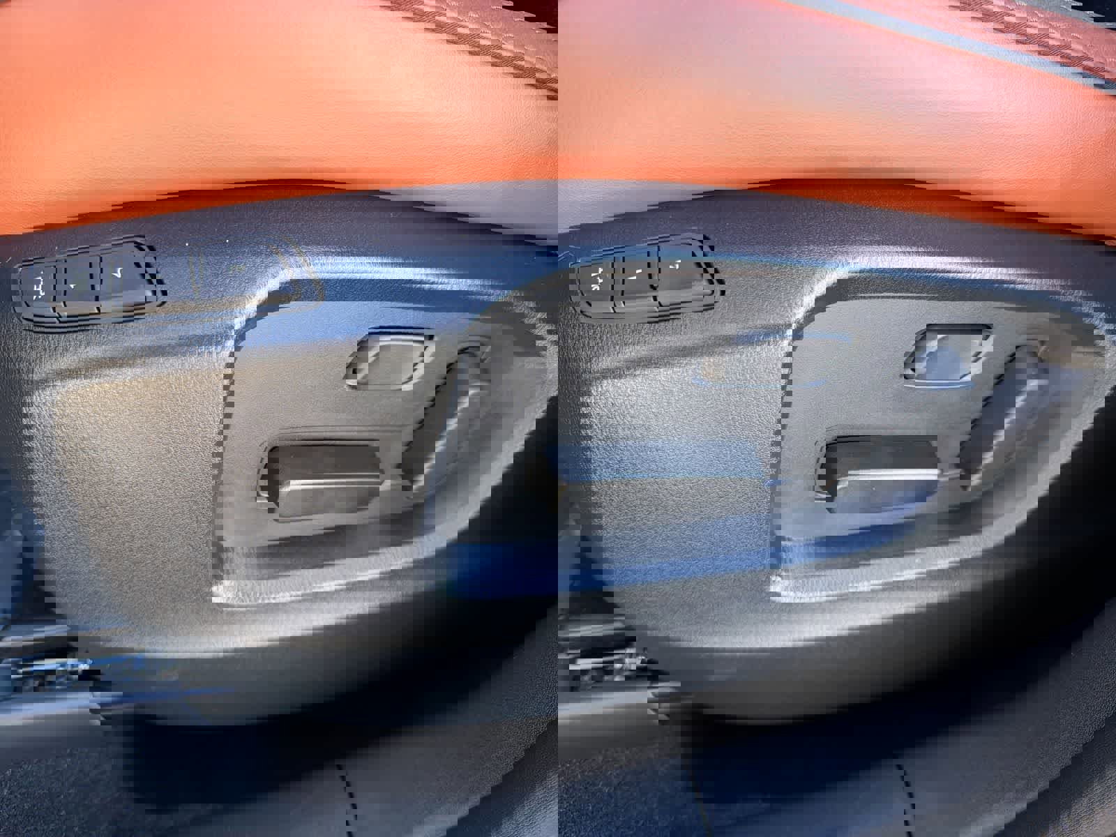 Used 2025 MAZDA CX-5 Carbon Edition image 18