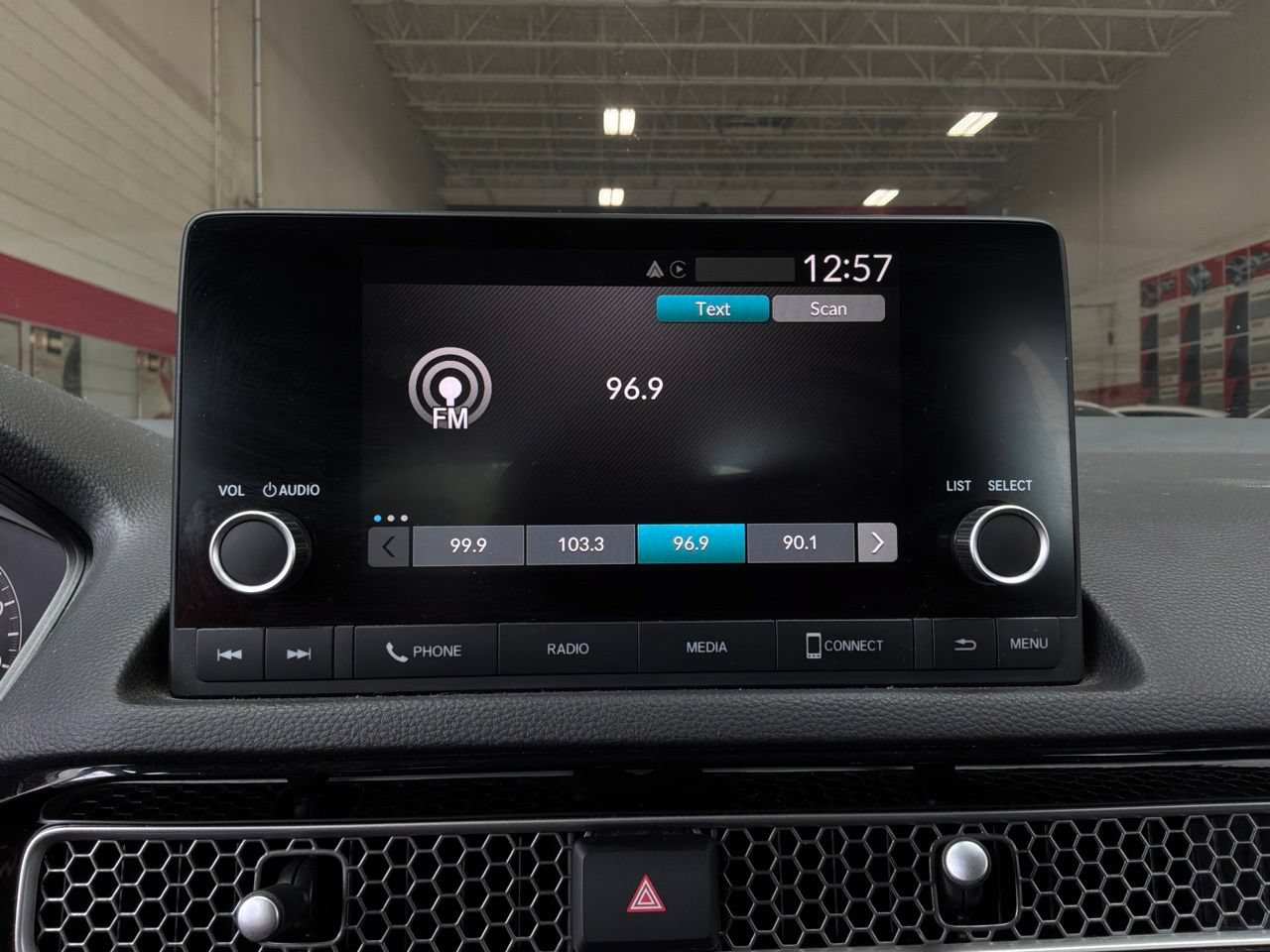 Used 2025 Honda Civic Sport image 26