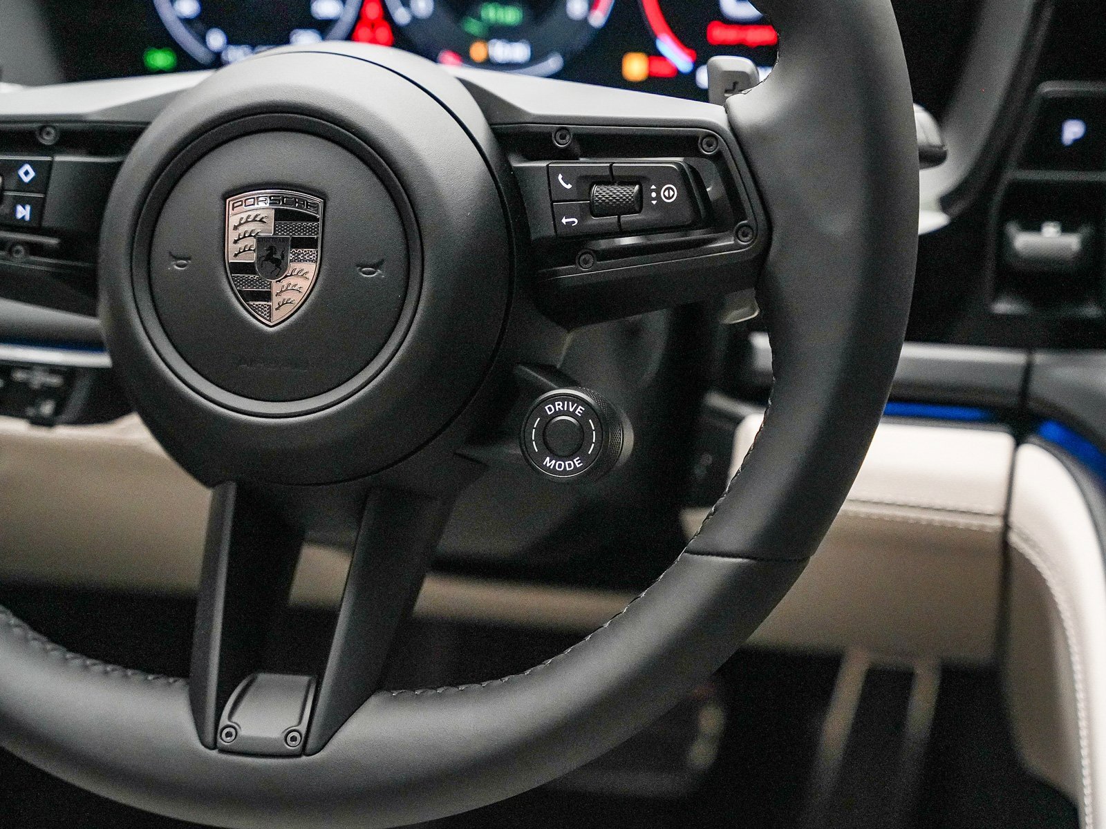 Certified 2025 Porsche Panamera Turbo image 21