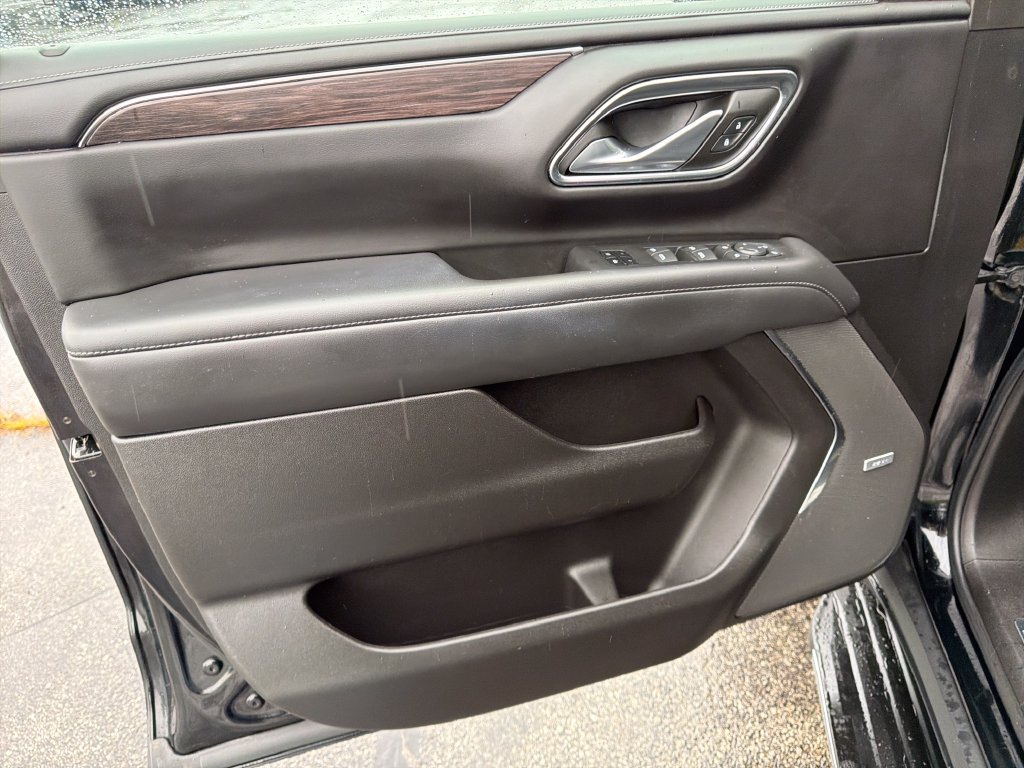 Used 2023 Chevrolet Tahoe LT w/ LT Signature Package AWD/4WD image 14