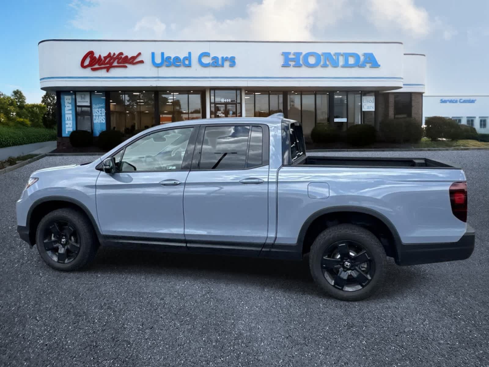 Used 2026 Honda Ridgeline Black Edition image 2
