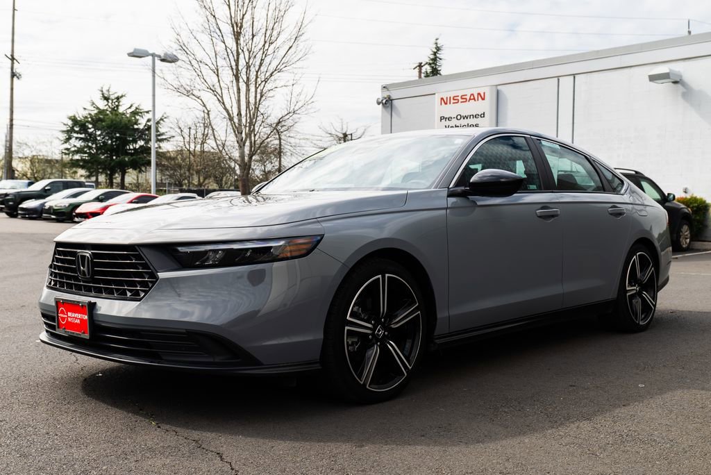 Used 2023 Honda Accord Sport image 3