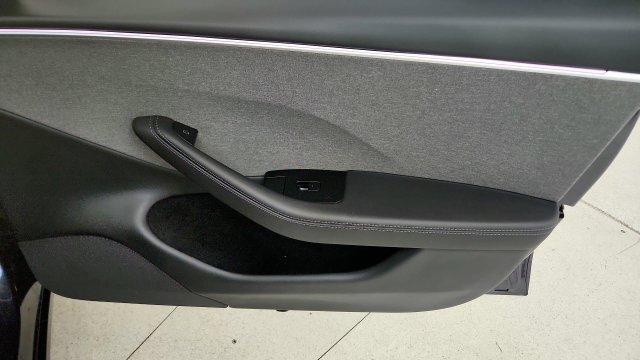 Used 2025 Tesla Model 3 RWD image 36