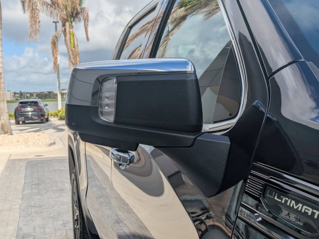 Used 2023 GMC Sierra 1500 Denali Ultimate AWD/4WD image 13