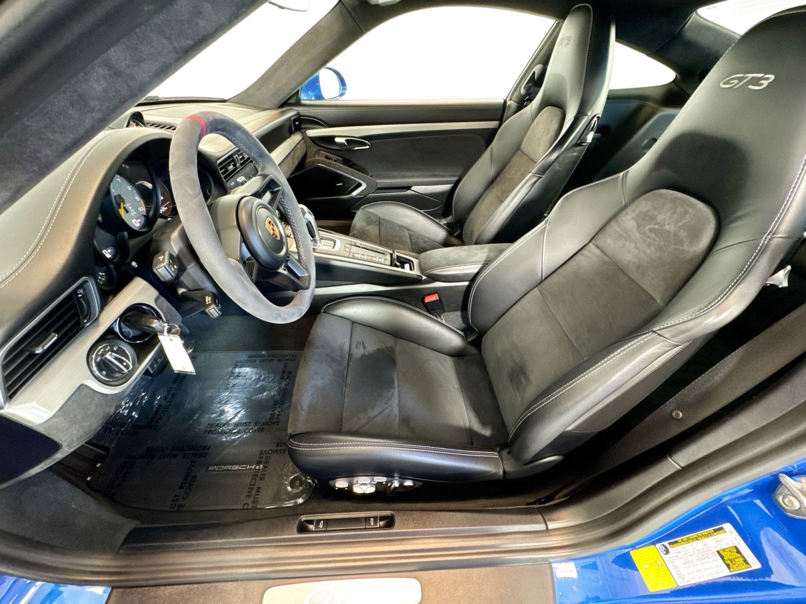 Certified 2018 Porsche 911 GT3 image 5