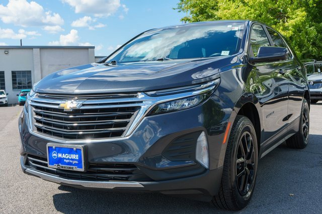 Used 2022 Chevrolet Equinox LT image 2