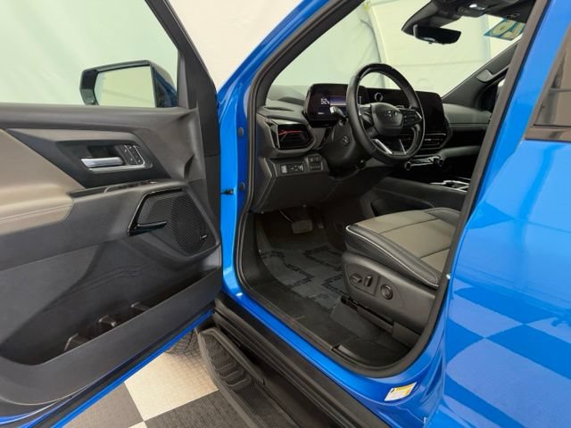 Used 2026 Chevrolet Silverado EV Trail Boss AWD/4WD image 34