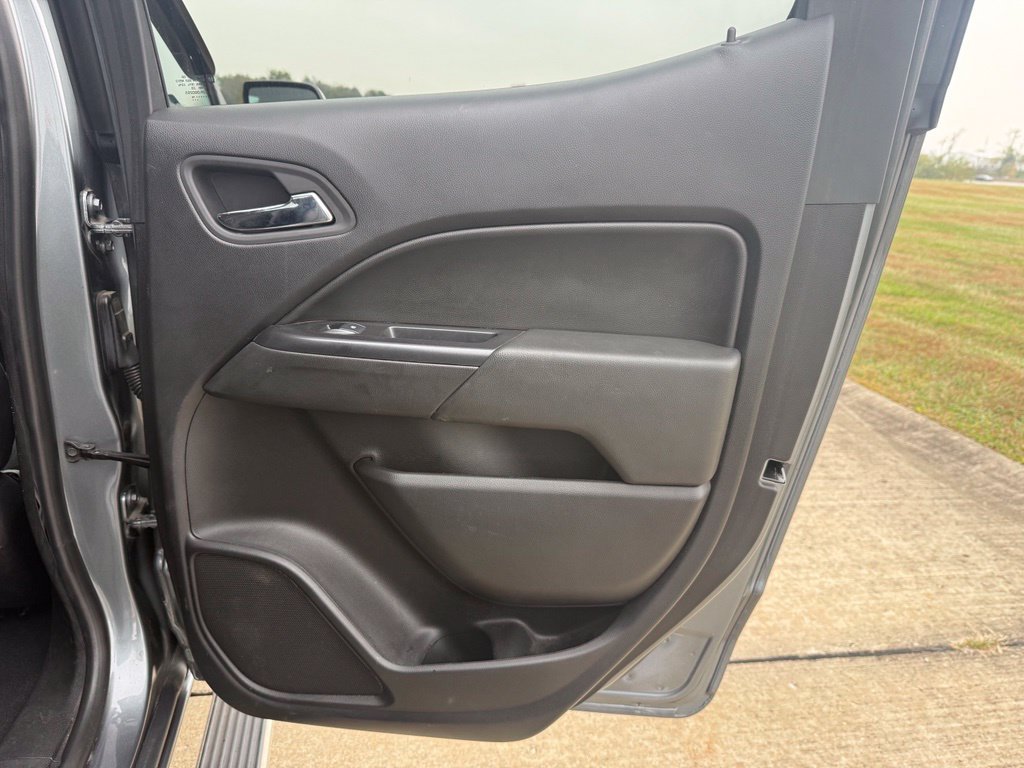 Used 2019 Chevrolet Colorado LT w/ LT Convenience Package RWD image 15