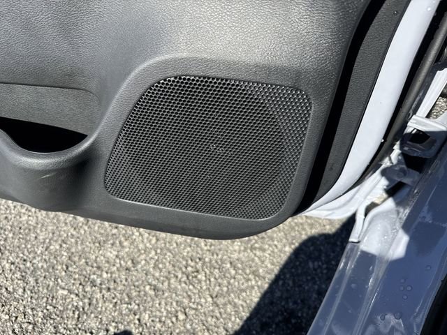 New 2025 Nissan Versa SR w/ Trunk Package FWD image 25
