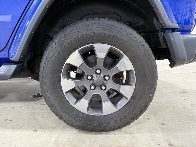 Used 2018 Jeep Wrangler Unlimited Sahara w/ Uconnect 4C Nav & Sound Group image 39