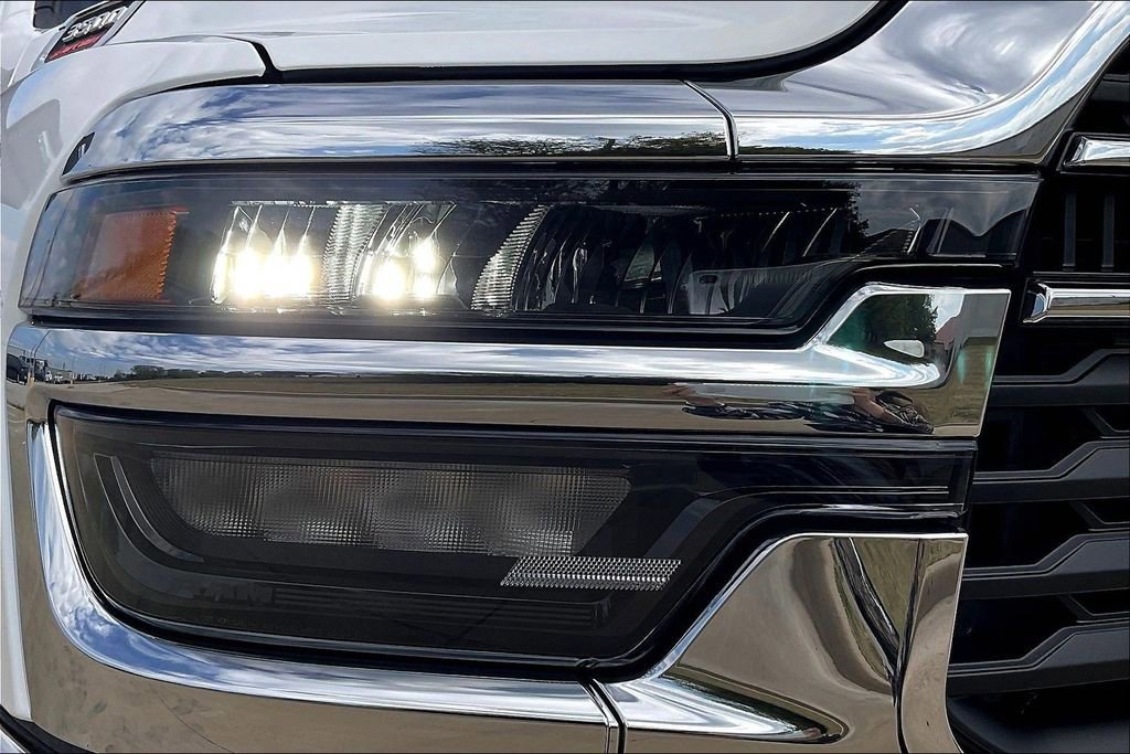 New 2026 RAM 3500 Tradesman AWD/4WD image 20