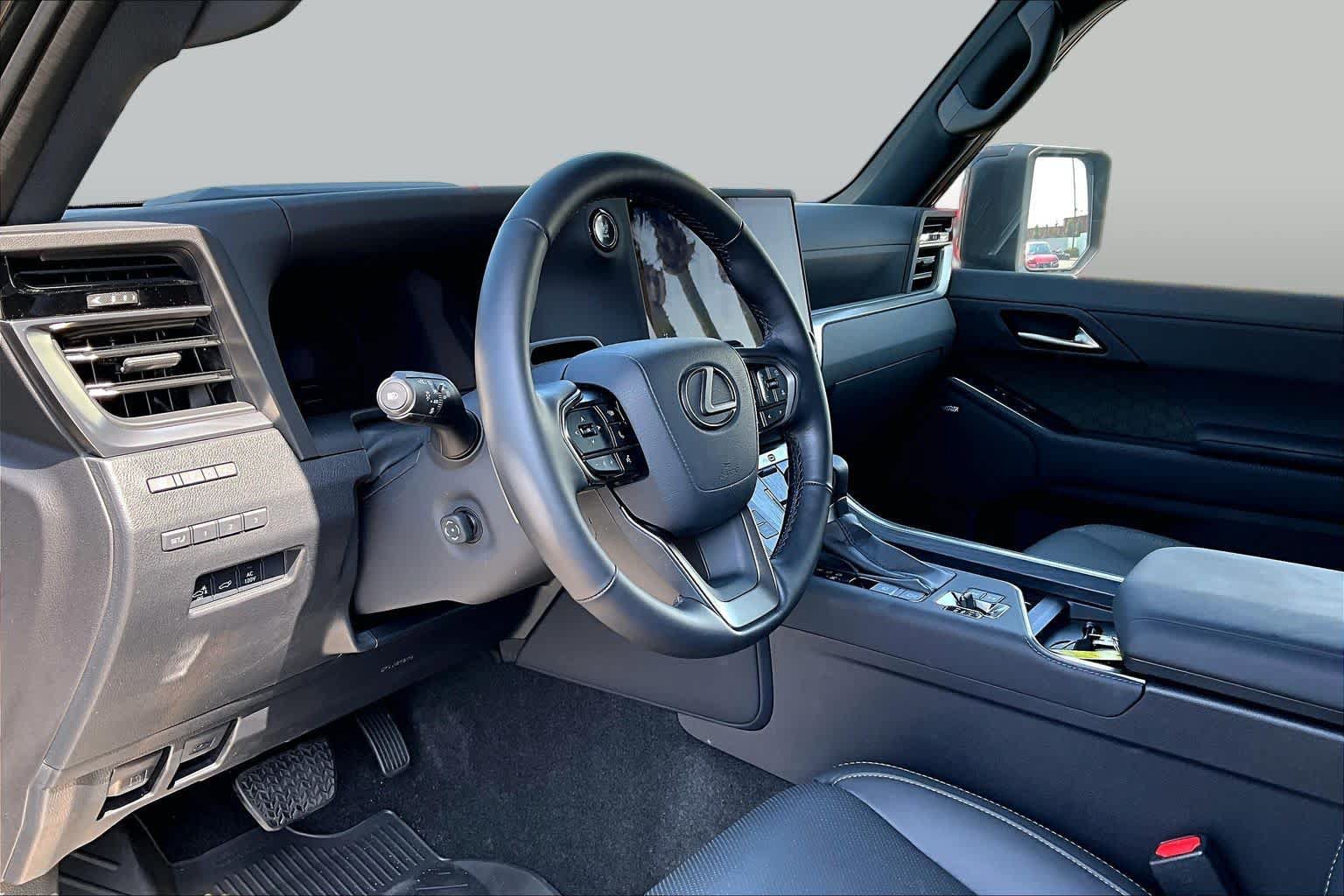 Used 2024 Lexus GX 550 AWD/4WD image 18