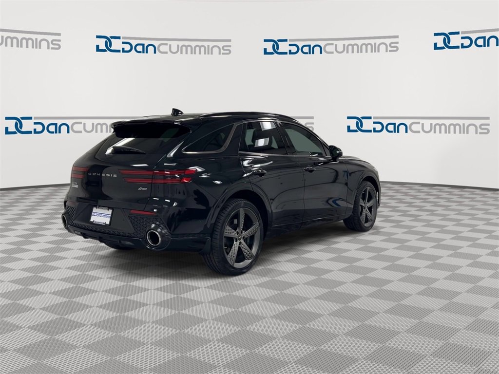 Used 2023 Genesis GV70 2.5T w/ Sport Prestige Package image 8