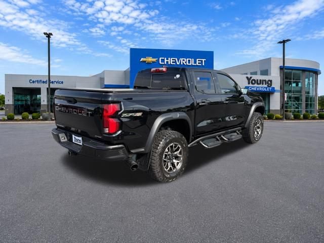 Used 2025 Chevrolet Colorado ZR2 w/ Technology Package AWD/4WD image 7
