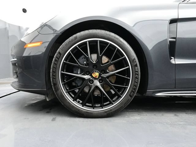 Certified 2023 Porsche Panamera 4 w/ Assistance Package AWD/4WD image 6
