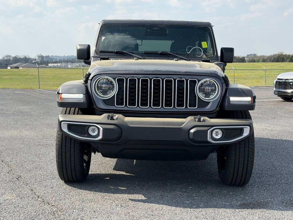Used 2025 Jeep Wrangler Unlimited Sahara image 11