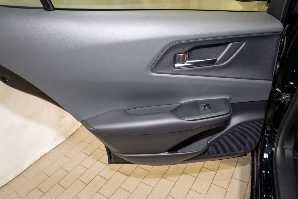 Used 2026 Toyota Prius XLE image 10