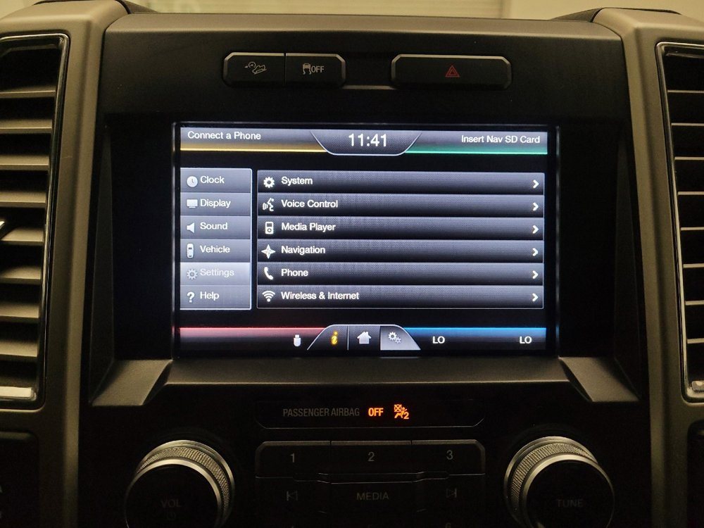 Used 2015 Ford F150 Lariat w/ Equipment Group 502A Luxury image 25