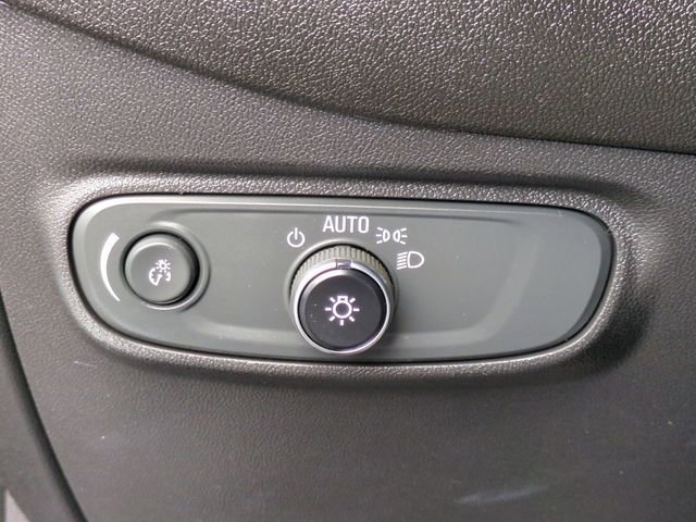 Certified 2023 Chevrolet Equinox LT FWD image 18