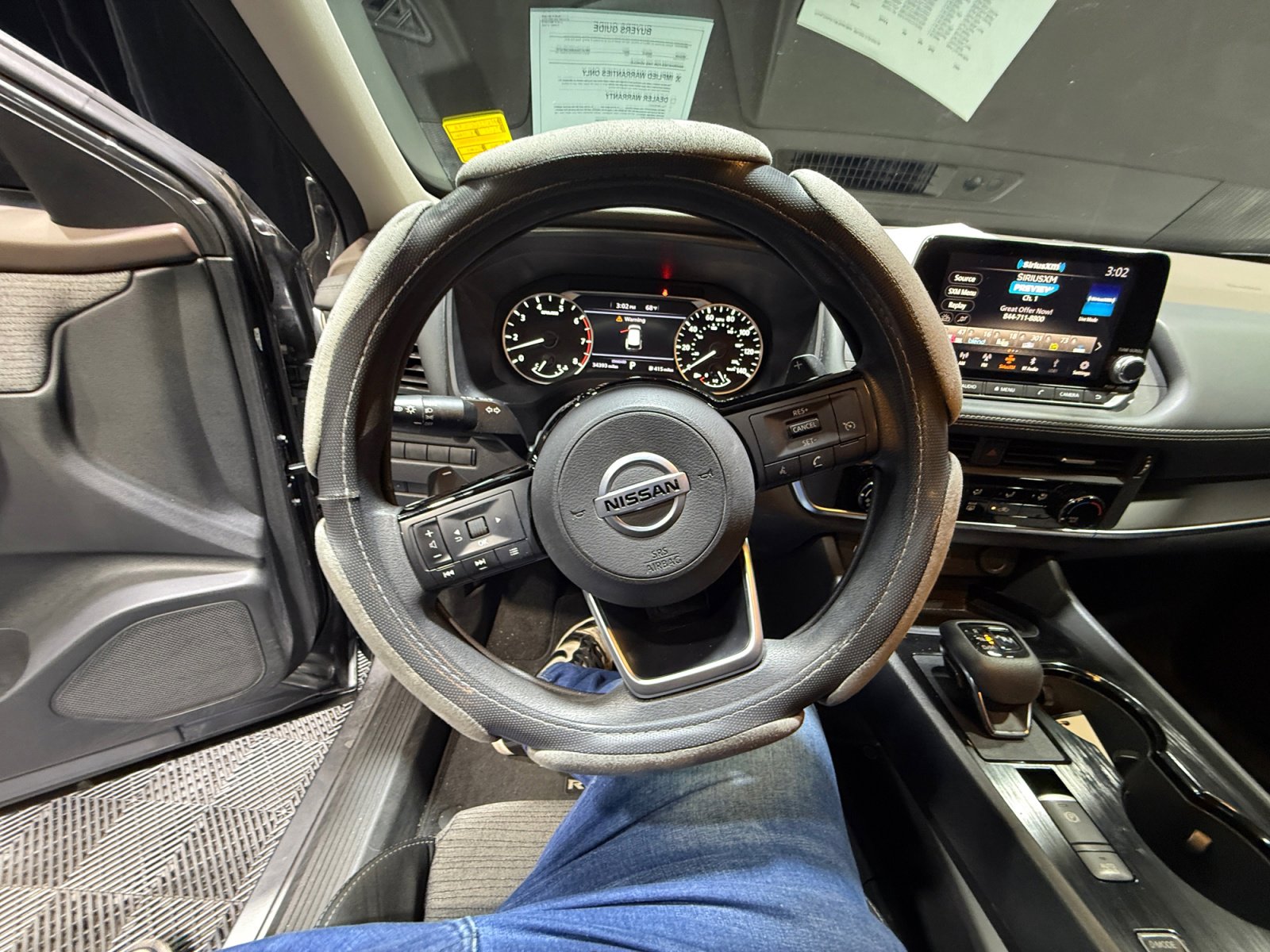 Used 2021 Nissan Rogue S image 9