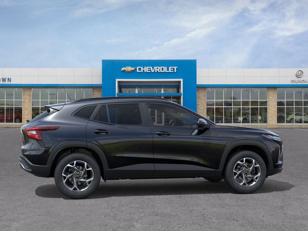 New 2026 Chevrolet Trax LT w/ Driver Confidence Package FWD image 5