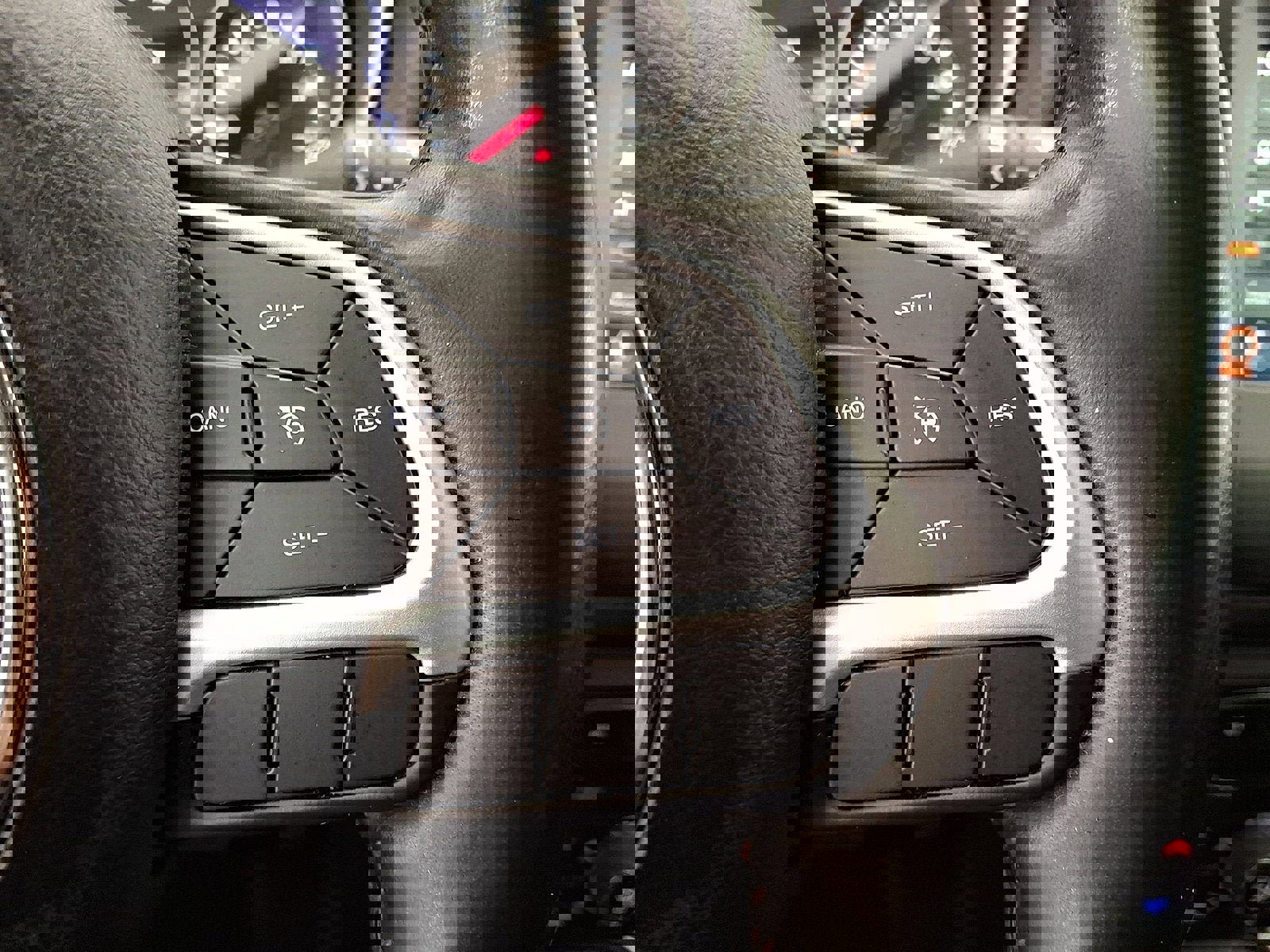 Used 2020 Jeep Compass Latitude w/ Cold Weather Group image 17