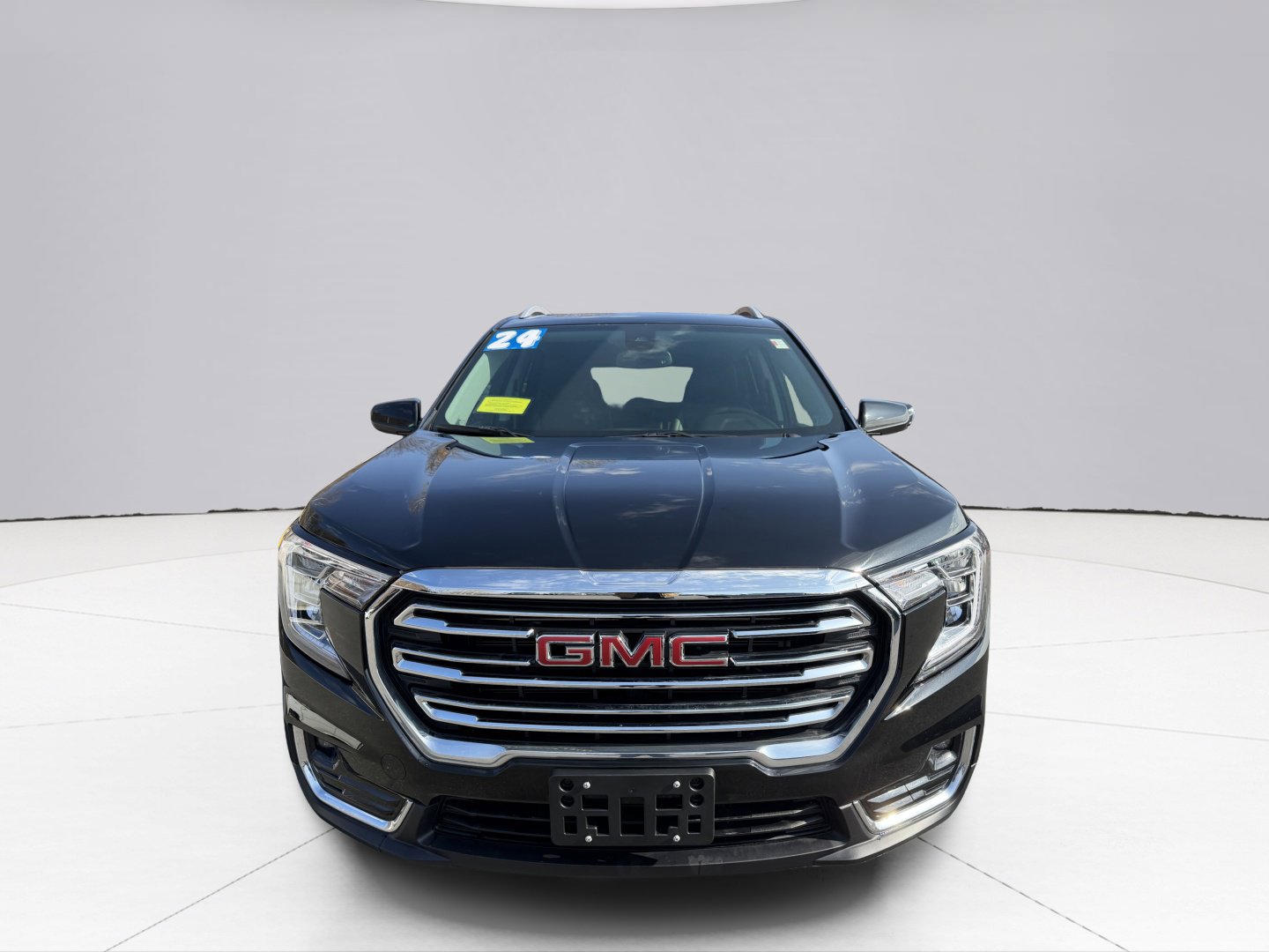 Used 2024 GMC Terrain SLT w/ Infotainment Package II AWD/4WD image 9