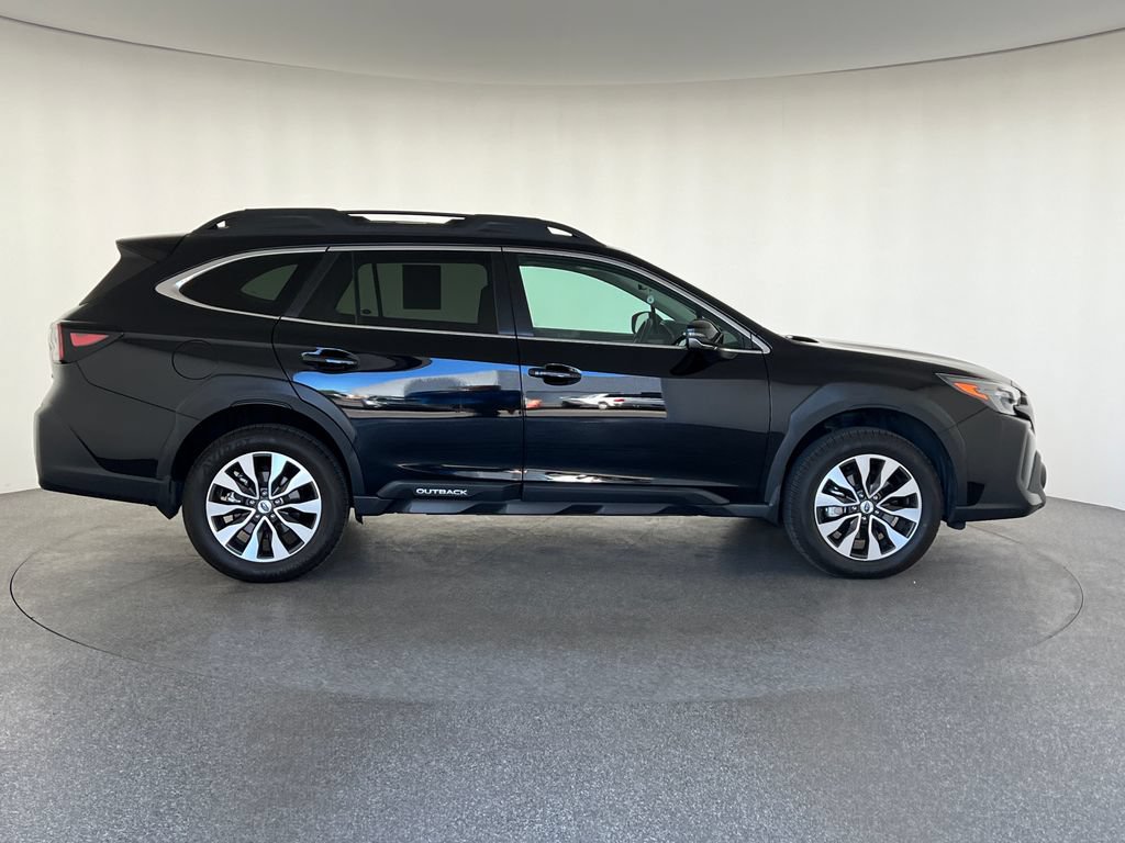 Used 2025 Subaru Outback Limited w/ Popular Package #2 AWD/4WD image 2
