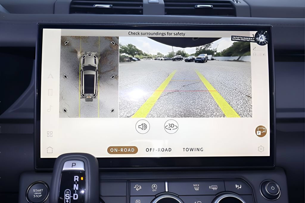 New 2026 Land Rover Defender 130 X-Dynamic SE AWD/4WD image 24