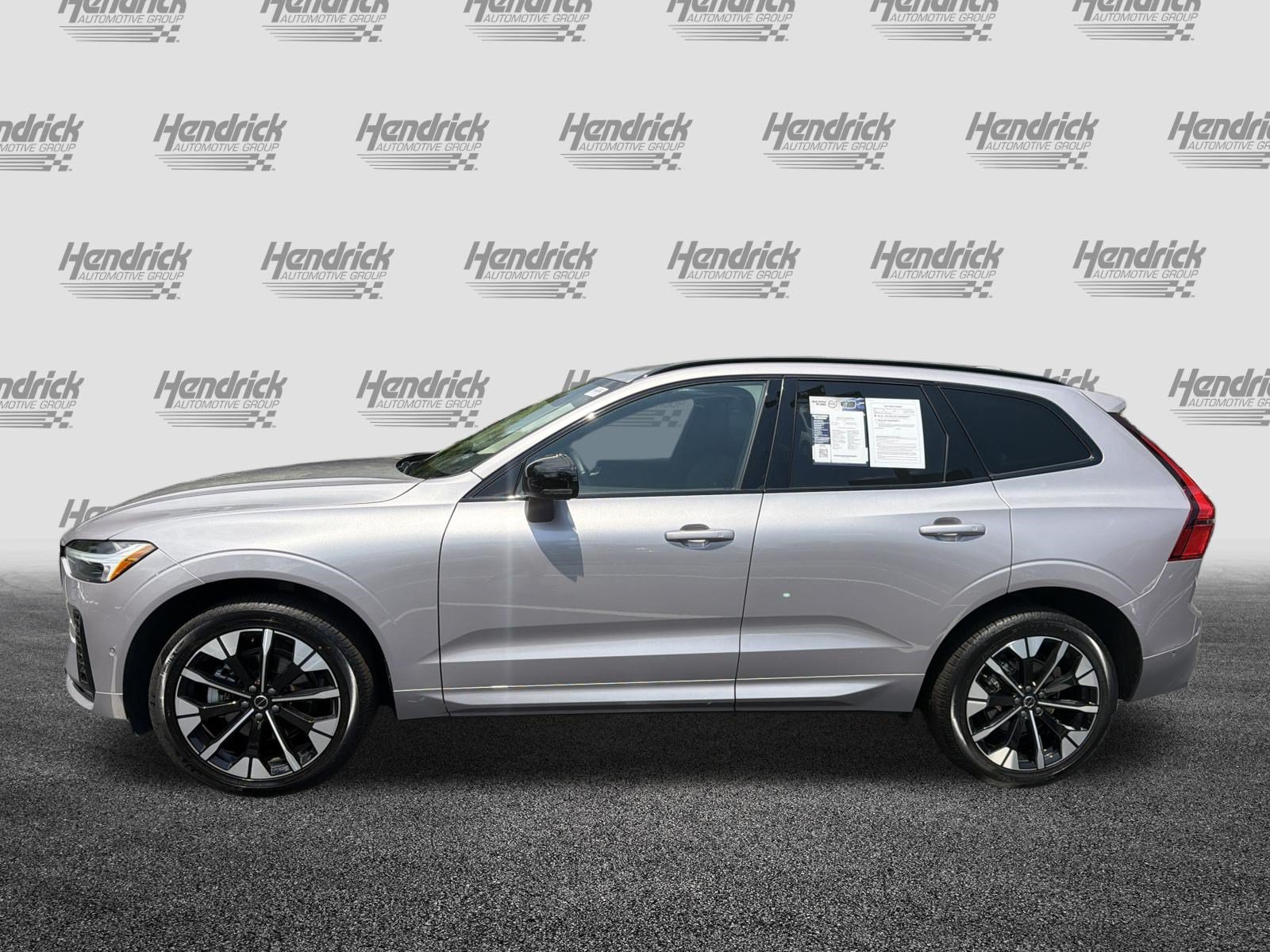 Certified 2026 Volvo XC60 B5 Plus AWD/4WD image 7