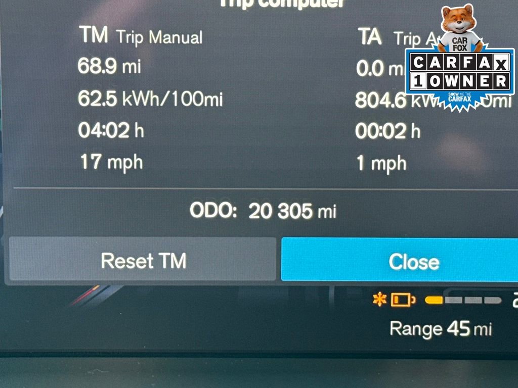 Used 2023 Volvo XC40 Recharge Plus image 18