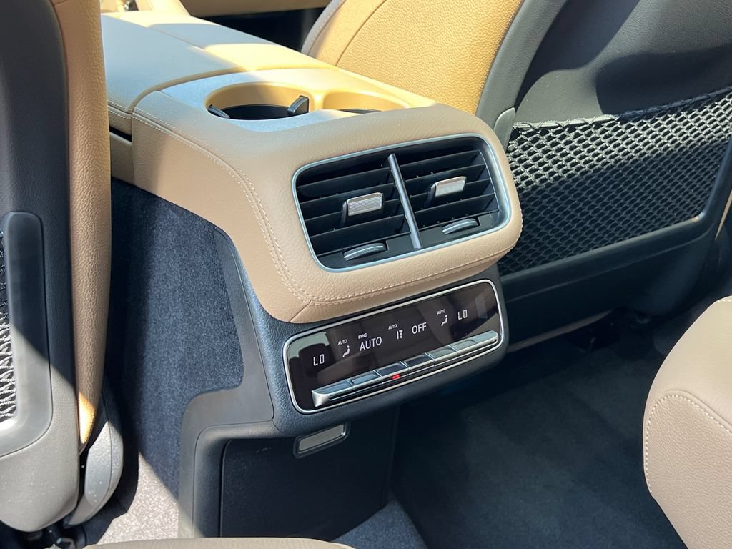 New 2026 Mercedes-Benz GLS 450 4MATIC image 27