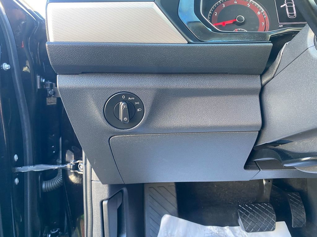 Used 2019 Volkswagen Jetta S w/ Driver Assistance Package image 14