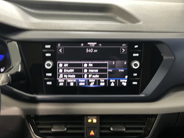 Certified 2023 Volkswagen Taos SE image 31