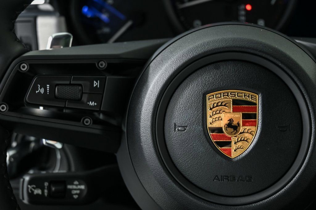 New 2026 Porsche Macan image 10