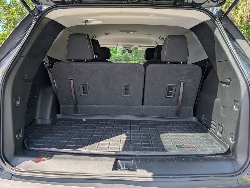 Used 2019 Chevrolet Traverse LT image 25