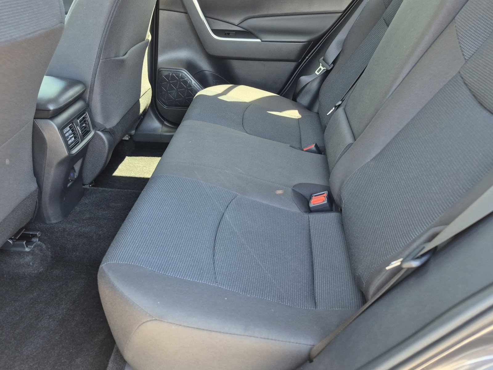 Certified 2024 Toyota RAV4 LE AWD/4WD image 17