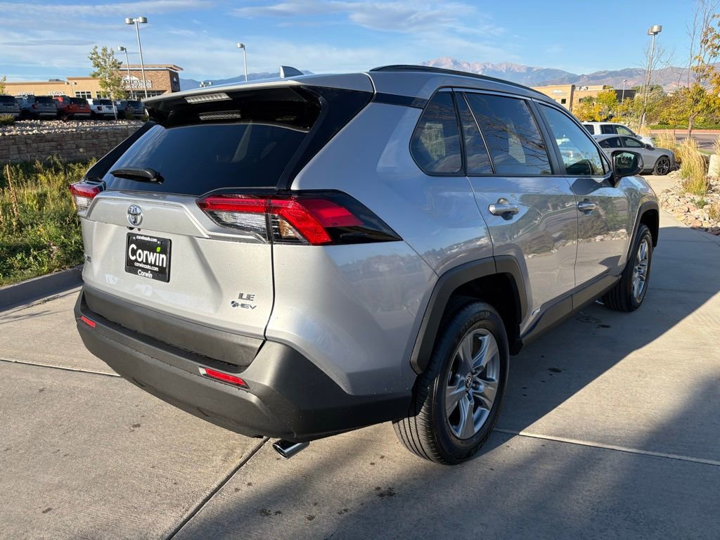 Used 2025 Toyota RAV4 LE image 10
