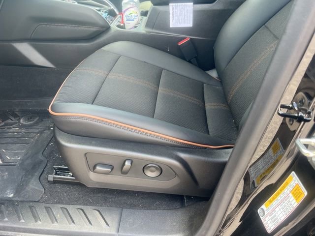 Used 2025 GMC Canyon AT4 AWD/4WD image 10