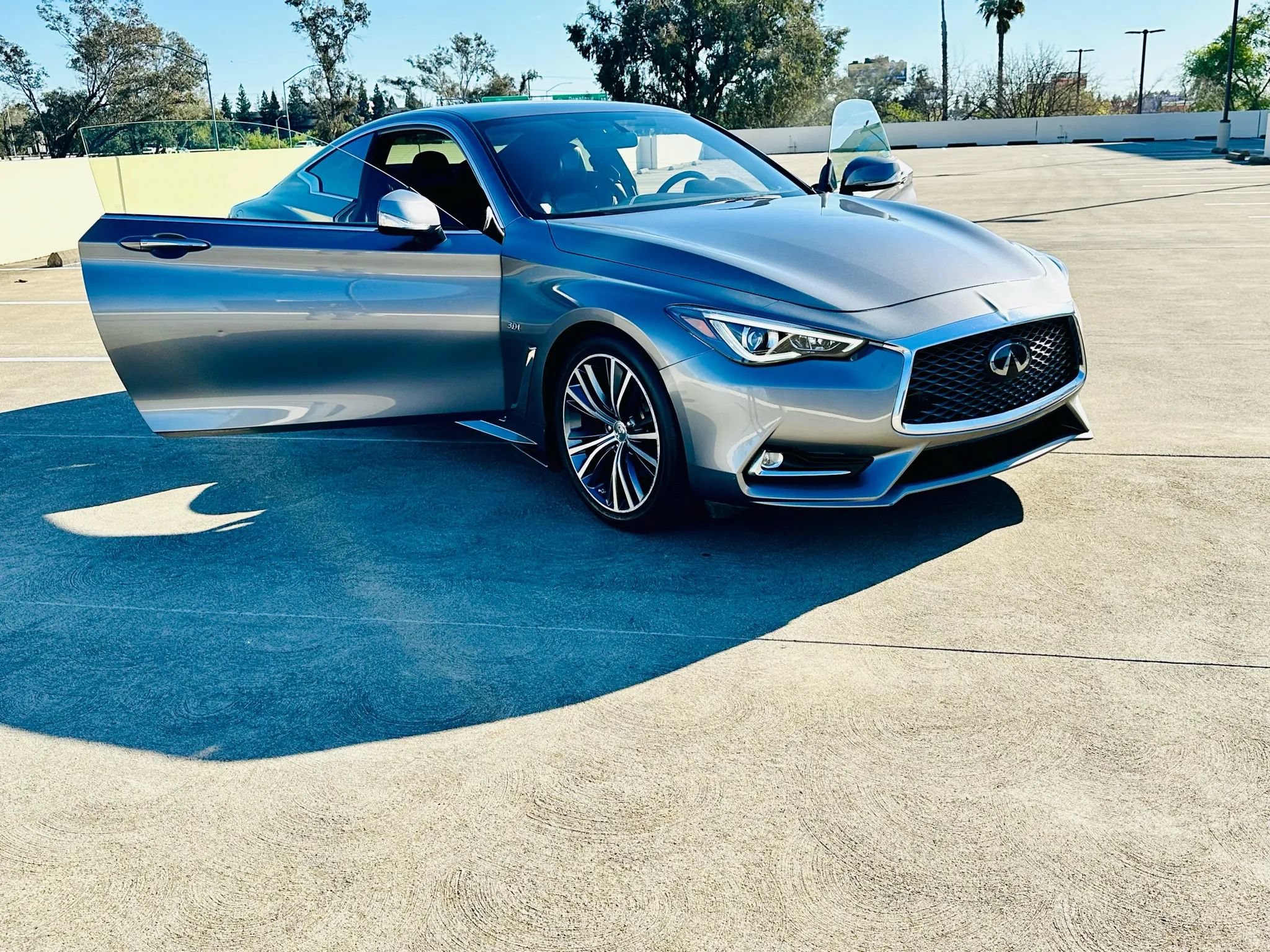 Used 2019 INFINITI Q60 3.0t w/ Cargo Package RWD image 38