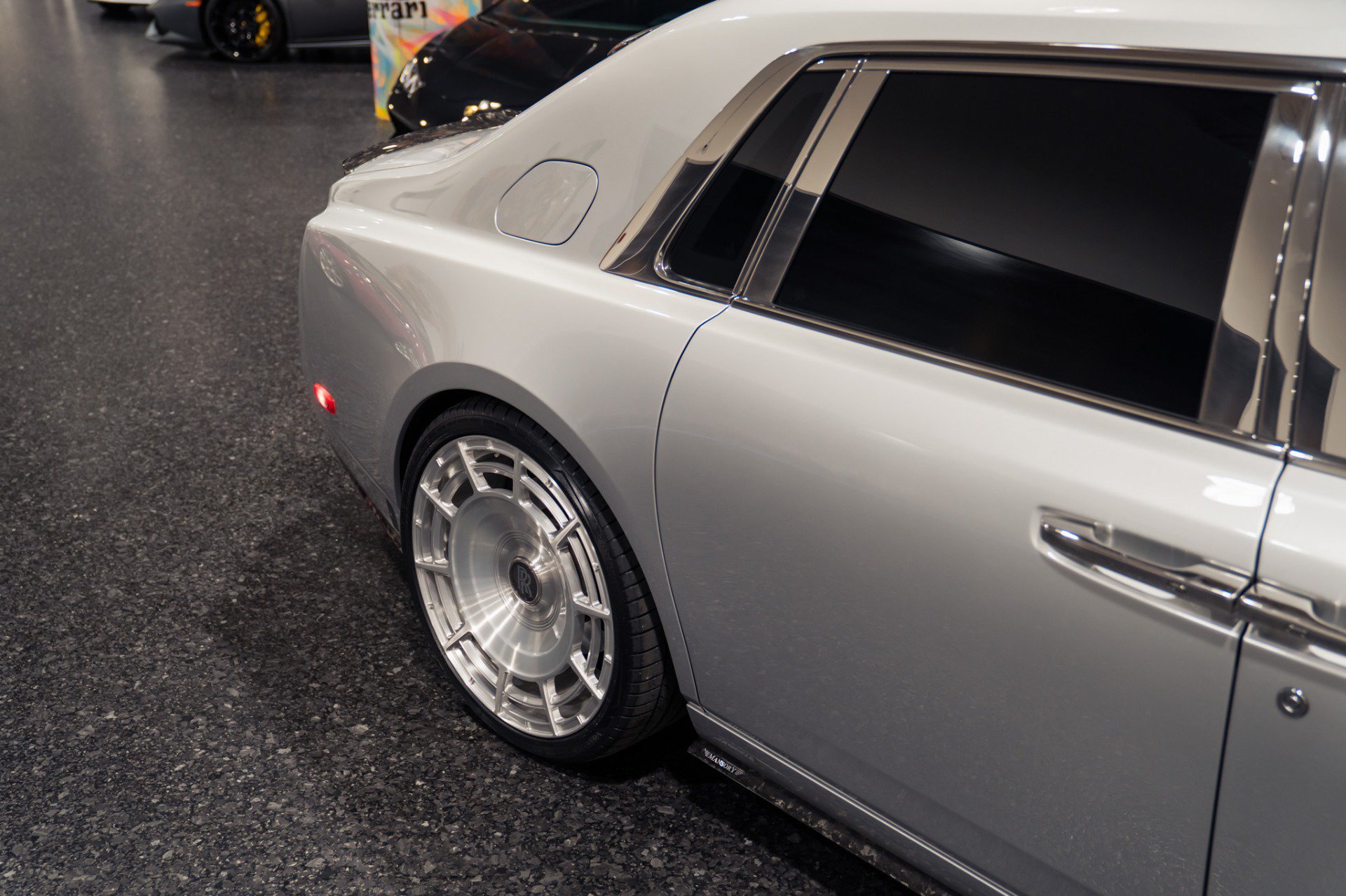 Used 2020 Rolls-Royce Phantom Sedan RWD image 29