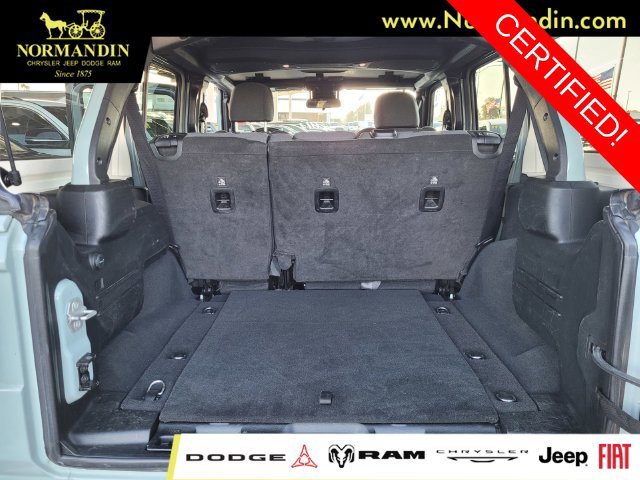 Certified 2024 Jeep Wrangler Unlimited Sahara AWD/4WD image 19