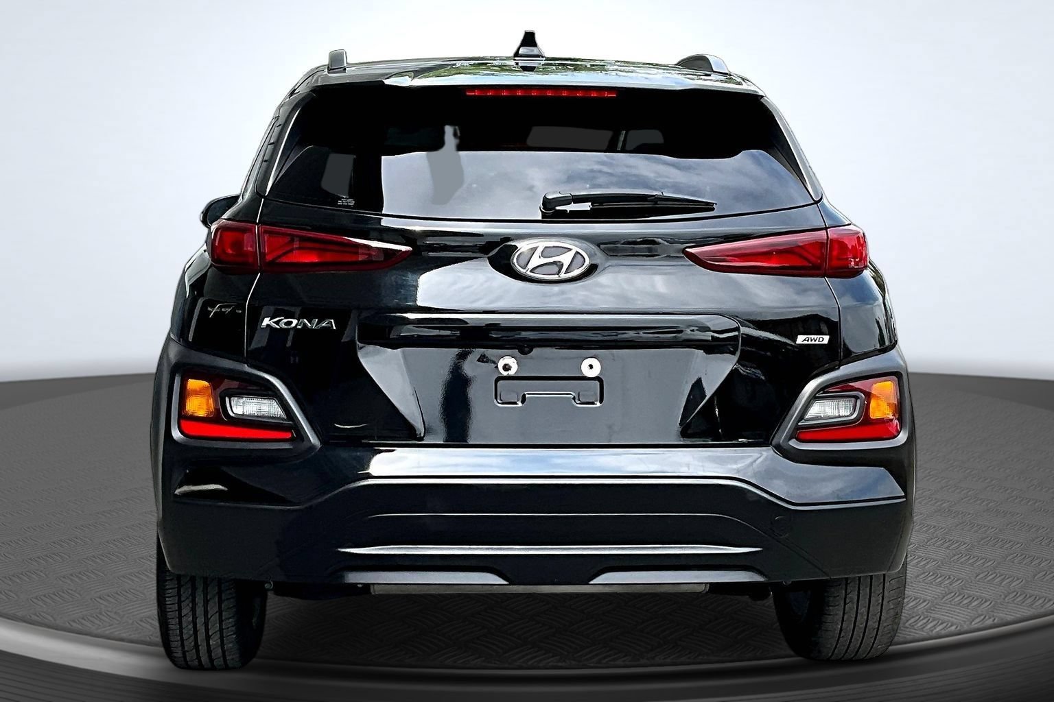 Used 2021 Hyundai Kona SEL Plus w/ Cargo Package AWD/4WD image 4
