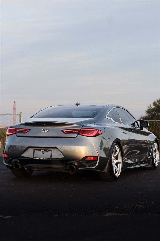 Used 2017 INFINITI Q60 2.0t w/ Premium Plus Package 2.0T image 9